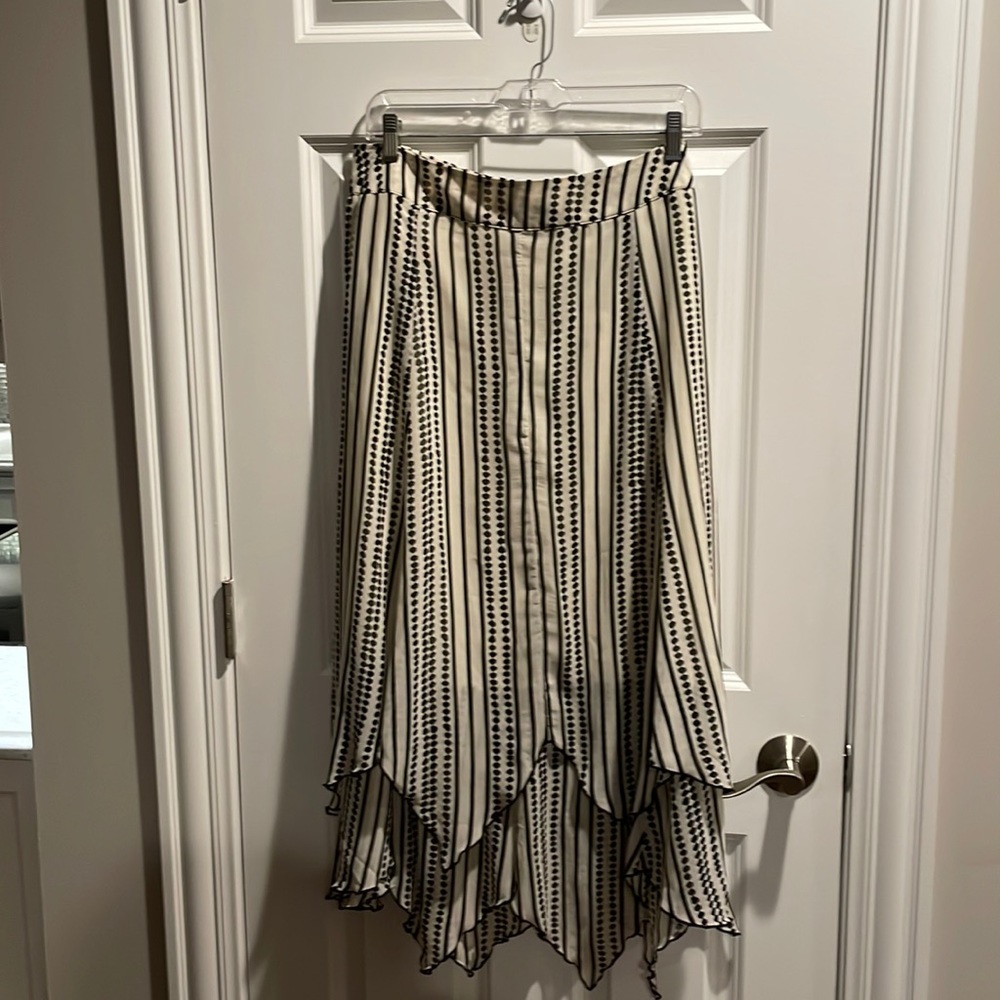 Chicos layered cream & black print skirt